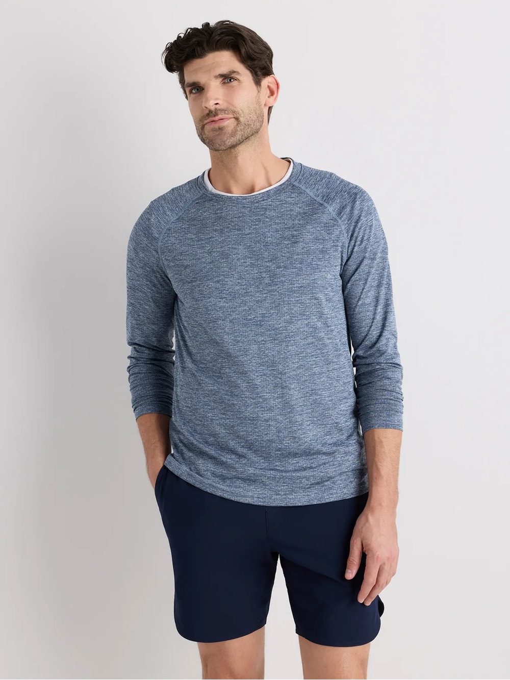 Quince Men's Long-Sleeve Heathered Blue Performance Tee